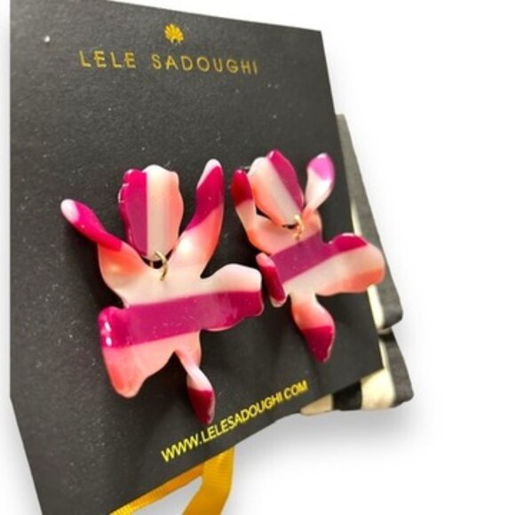 ❌SOLD OUT❌ LELE SADOUGHI $125 Small Paper Lily Earrings In Burgundy Pink Stripe - Picture 4 of 4